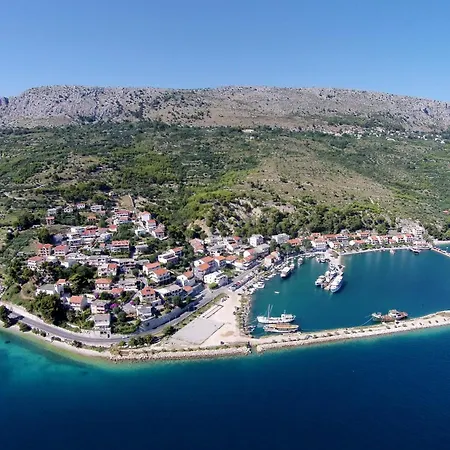 By The Sea Krilo Jesenice, Omis - 23043 Apartment Jesenice (Split-Dalmatia)